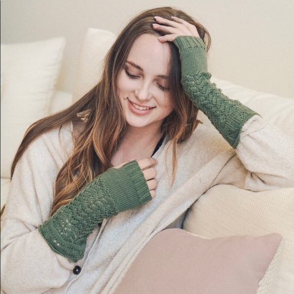 Anthropologie Accessories - Fingerless Gloves  | Hand Warmers
